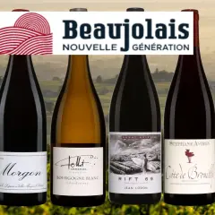 Six bouteilles de vin du Beaujolais, dont un Morgon de Jean Foillard, sous le logo "Beaujolais Nouvelle Génération".