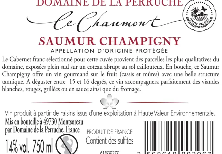 Bouteille de Saumur Champigny du **domaine de la perruche**, avec mention "Haute Valeur Environnementale".